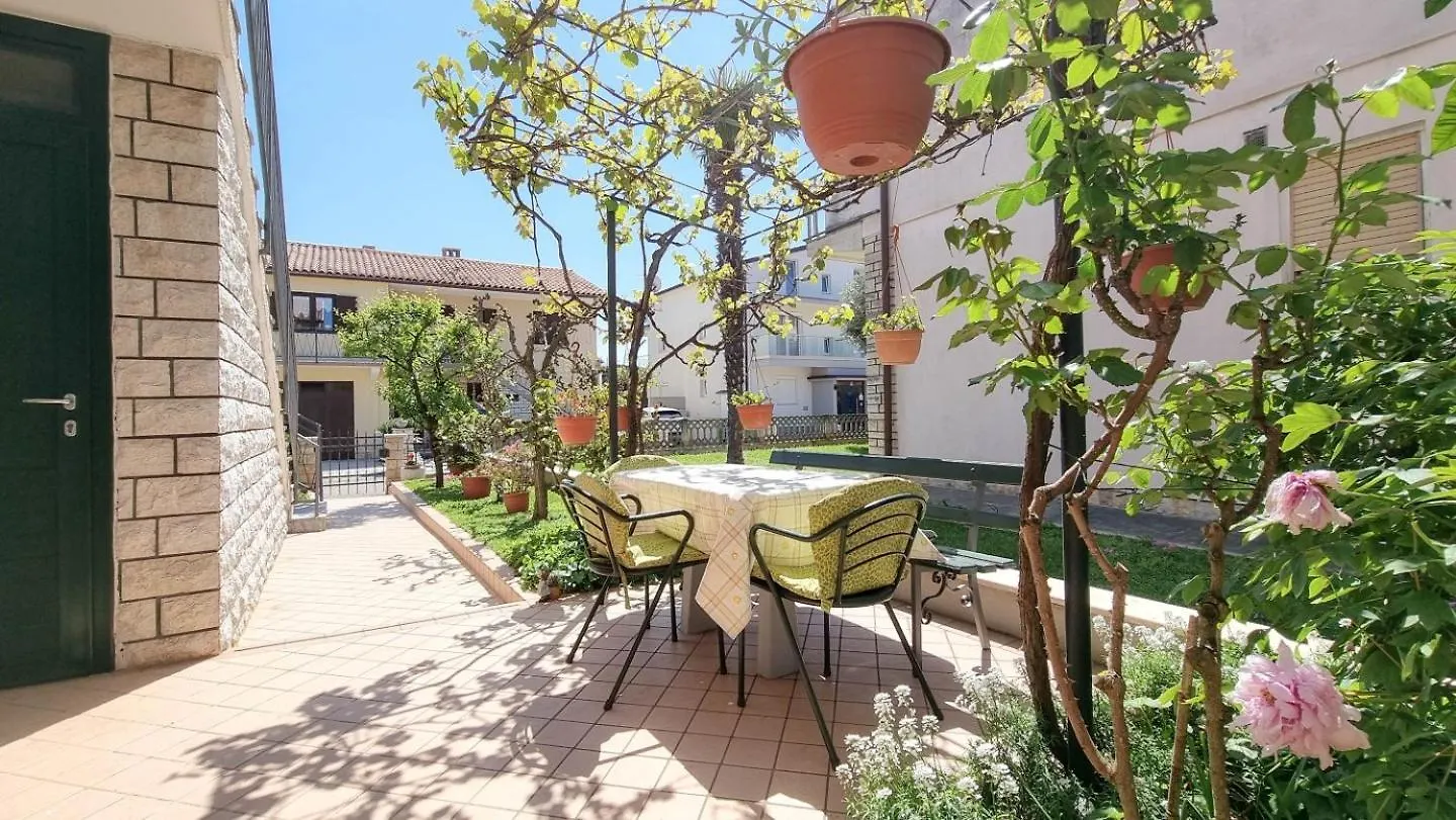 Alma Three Appartement Novigrad Istria Kroatië